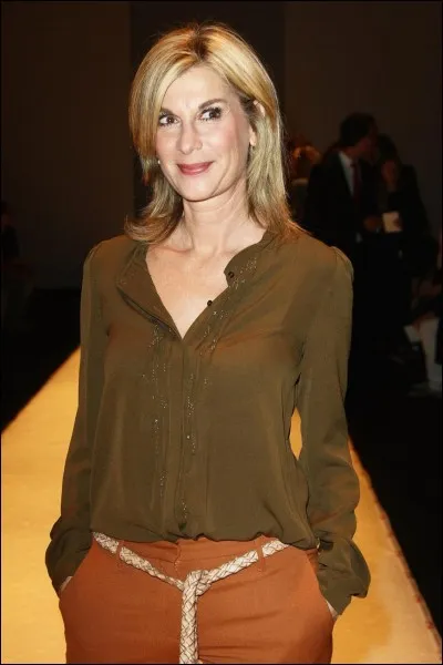 Qui a été la femme de Gérard Jugnot dans "Camping 3" ?