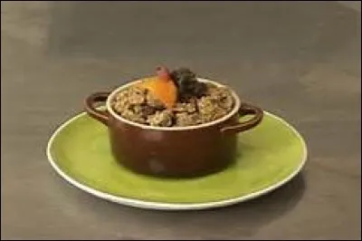 Comment appelle-t-on ce petit plat allant au four, permettant de servir un hors-d'uvre individuel ?