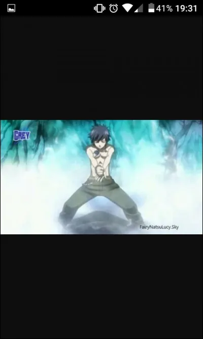 Qui utilise la magie constructive dans la guilde de Fairy Tail ?