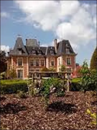 Quel Président de la République séjourna à Sampigny (Meuse), dans ce château nommé "le Château du Clos" ?