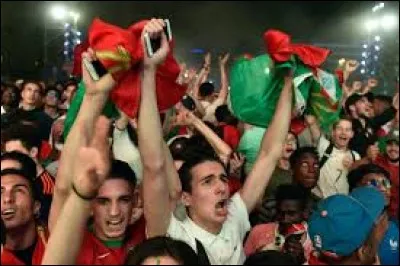 On ne dit plus ''des cris d'allégresse'' mais...