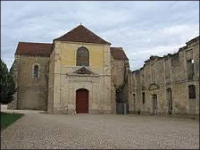 Nous partons visiter l'abbaye de Fontmorigny, à Menetou-Couture. Nous serons dans le Cher, en région ...