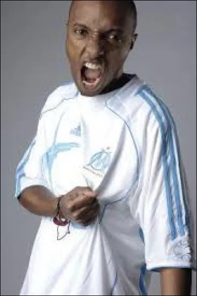 Auteur de ''En feu", qui est-il ?