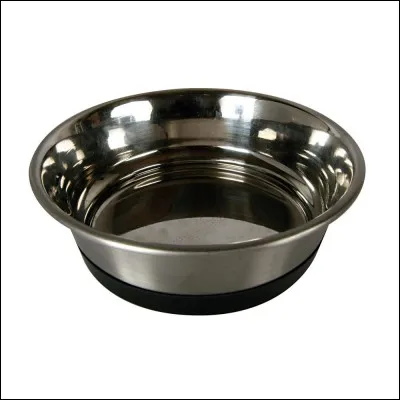 Tu laves la gamelle de ton animal...