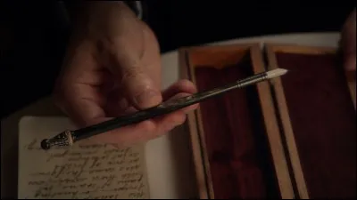 Que devient la plume de l'auteur ?