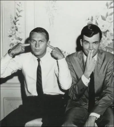 Qui est avec Steve ?