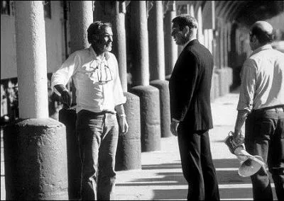 Qui est avec Steve ?