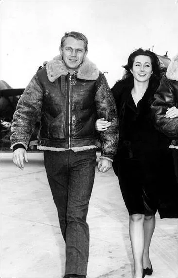 Qui est avec Steve ?