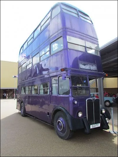 Cet objet de belle taille, invisible à nos yeux sauf au cinéma, présente la faculté de rétrécir comme celle d'apparaître à tout moment. A quel prénom est-il associé ?