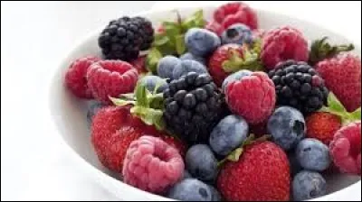 Parmi ces fruits, lequel n'est pas un fruit rouge ?