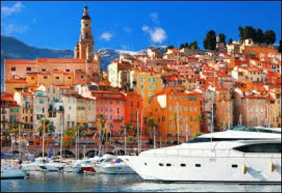 ___ se situe au sud de la France.