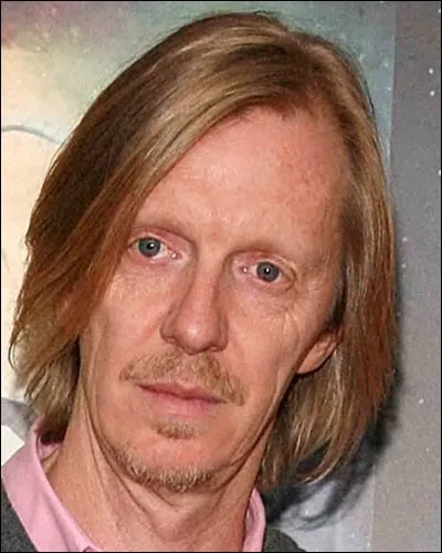 Comment s'appelle le réalisateur ?