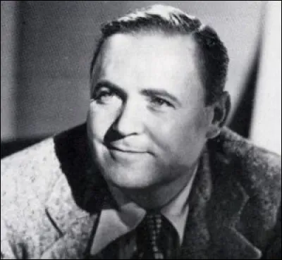 Réalisateur américain spécialiste des westerns (''La Conquête de l'Ouest'' , ''Nevada Smith'' ) et des films d'aventures (''Le Plus Grand Cirque du monde'' )