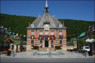 Nous partons maintenant dans le Grand-Est, à Haybes. Commune de l'arrondissement de Charleville-Mézières, elle se situe dans le département ...