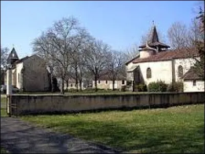 Nous partons à la découverte de Moustey et de sa particularité : ses deux églises édifiées côte à côte. Nous sommes en Aquitaine, dans l'arrondissement de Mont-de-Marsan, dans le département ...