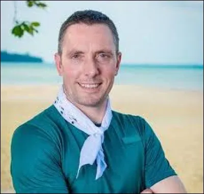 Quel candidat a été deux fois sur l'île au trésor pour chercher l'anneau ?