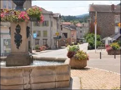 Nous terminons cette balade dans les rues de Vorey. Commune Altiligérienne, elle se situe dans l'ancienne région ...