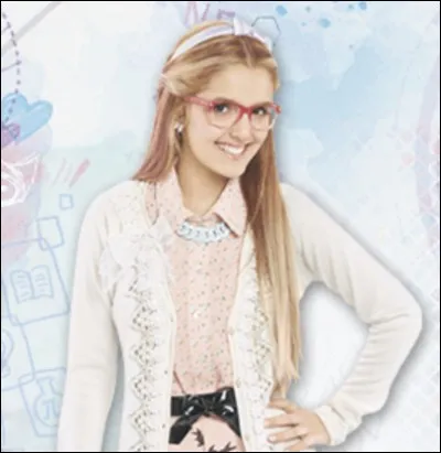 Comment s'appelle cette fille blonde à lunettes et super intelligente, et aussi espagnole ?