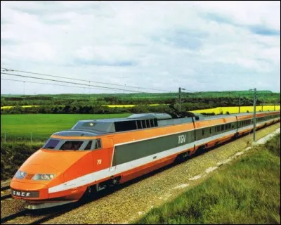 Transport : Que mois de 1981 le premier TGV fut-il mis en service sur la ligne Paris-Lyon ?
