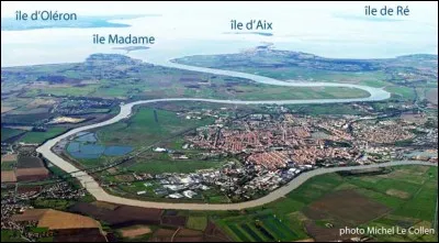 Un indice : une ville de Charente-Maritime !