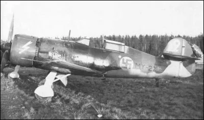 Conçu à la fin des années 30, le Myrsky II n'est opérationnel qu'en 1942 et n'a été produit que de 1942 à 44. Quel est son pays d'origine ?