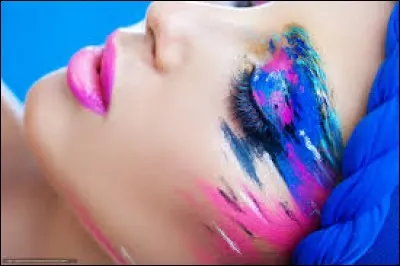 Ferme les yeux et clique sur une des quatre propositions au pif.