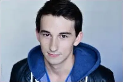 Où retravaille Julio ?