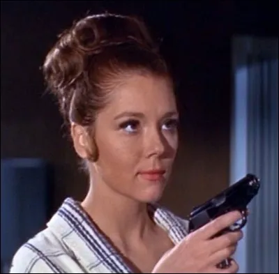 Elle incarne la comtesse Teresa "Tracy" Di Vicenzo dans le film "Au service secret de Sa Majesté", en 1969, aux côtés de George Lazenby