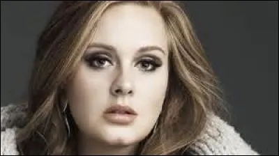 Qui a chanté "Hello" ?