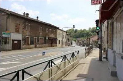 Les Eparres est une commune Iséroise de l'unité urbaine de Bourgoin-Jallieu. Elle se situe dans l'ancienne région ...