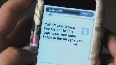 Quelle fille a comme nom de famille "Montgomery" ?