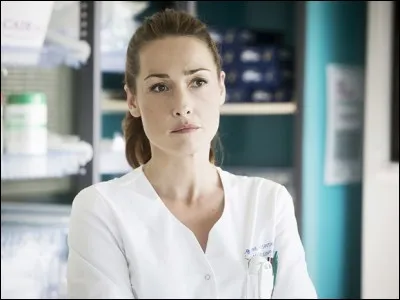 Quelle actrice incarne le rôle de Nina ?