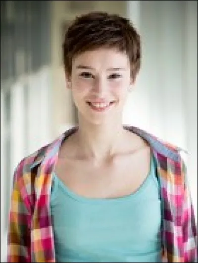 Comment s'appelle la fille de Nina ?