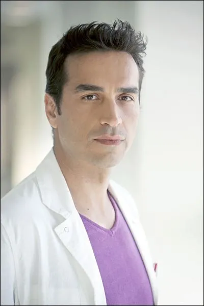 Le Dr Djalil Bensaïd est chef du service...