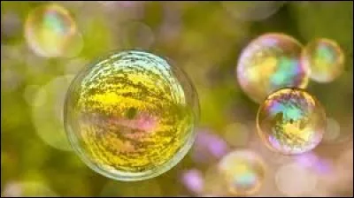 Familièrement, le nez :