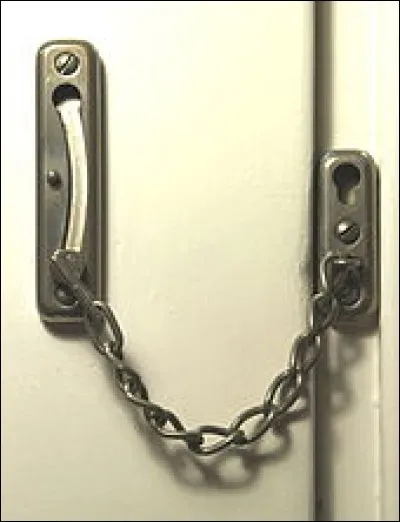 CAN canin qui rentre à la maison ! Na !