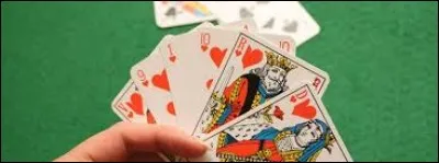Combien de cartes faut-il pour jouer à la Belote ?