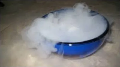 En physique, comment appelle-t-on le passage direct d'un corps à l'état solide à l'état gazeux ?