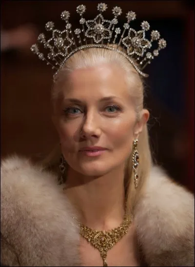 Qui est la conseillère de la reine ?