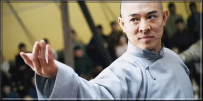 Dans ce film, qui s'inspire de la vie Huo Yuanjia, Jet Li incarne un expert en arts martiaux. Il s'agit de :