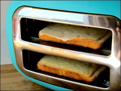 Si vous souhaitiez vous faire un sandwich au fromage coulant, laquelle de ces positions du grille-pain ne devriez-vous pas utiliser ?