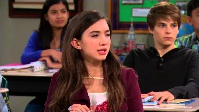 Quel est le nom utilisé par cette fille à la télé ?