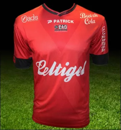À quel club appartient ce maillot ?