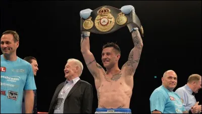 Qui est le champion du monde WBA (boxe) 2016 ?