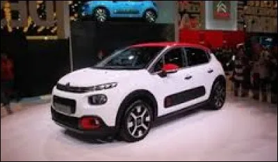 Nous continuons chez les français en nous rendant sur le stand Citroën. Quel est le nom de ce modèle ?