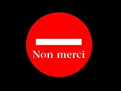 Il me _______ gentiment et me ___ qu'il ne _______ que passer.