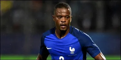 Quel est le numéro du maillot de Patrice Évra ?