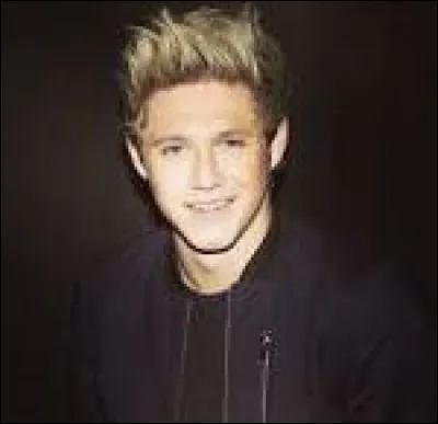 Niall est passionné de...