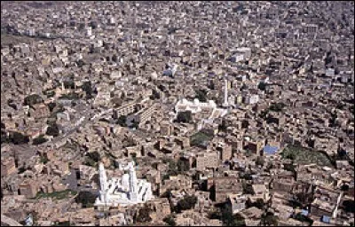 Pour finir, dans quel pays se situe Ta'izz ?