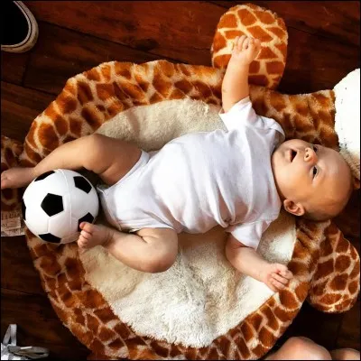 Comment s'appelle le fils de Louis ?